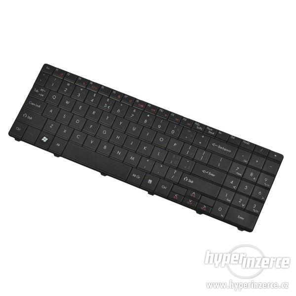 Prodám klávesnici do notebooku Emaschines E627, E628, E630 - foto 1