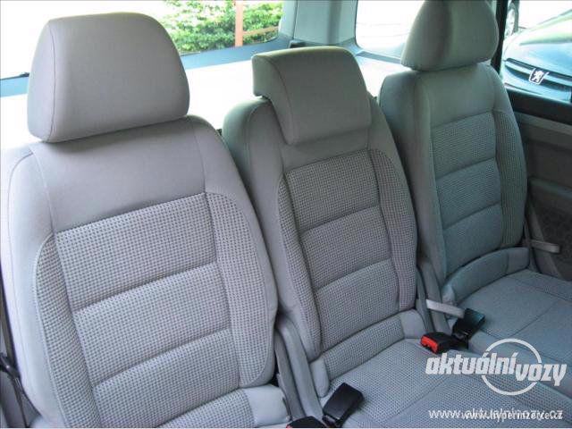 Volkswagen Touran 2.0, nafta, automat, rok 2006 - foto 29