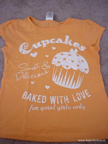 Prodám oranžové tričko Cupcakes , vel. 116, zn. Takko - foto 1