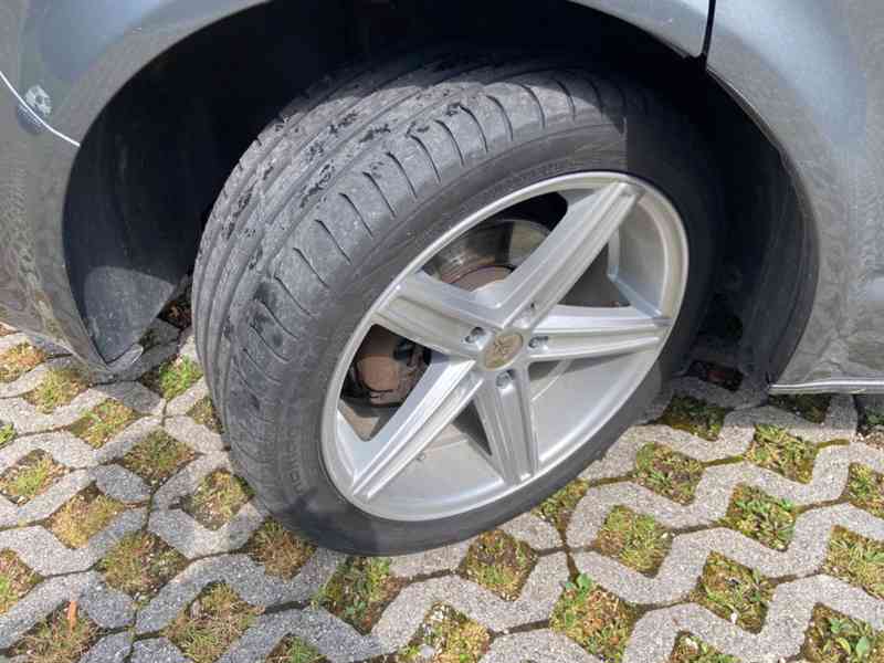 Volkswagen T5 Multivan 2,0tdi 103kw - foto 3