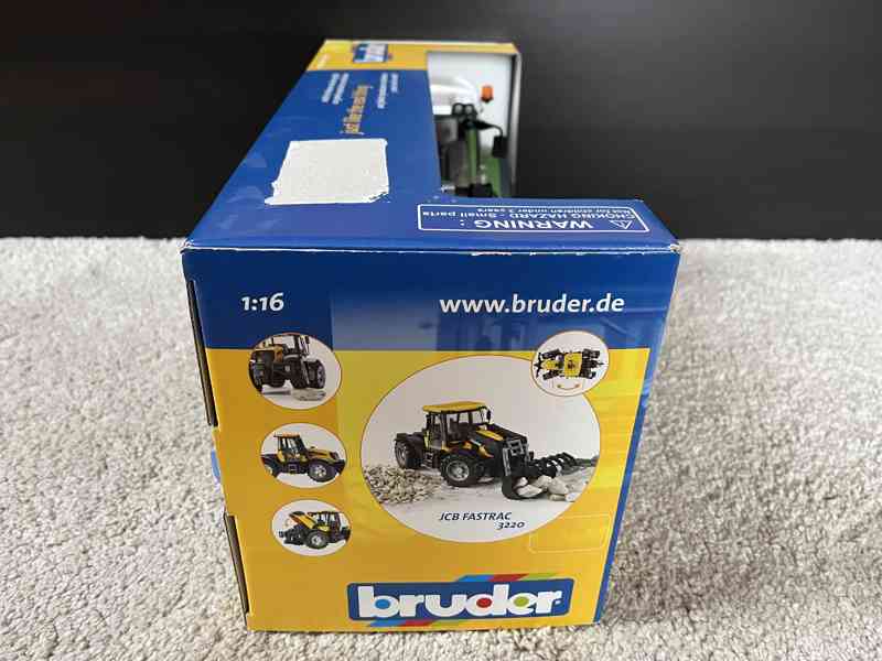 Bruder traktor Fendt 936 Vario + čelní nakladač - foto 5