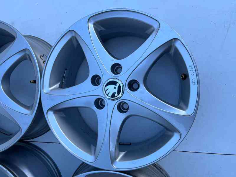 ALU KOLA ŠKODA OCTAVIA SUPERB 16'' 5x112 - foto 3