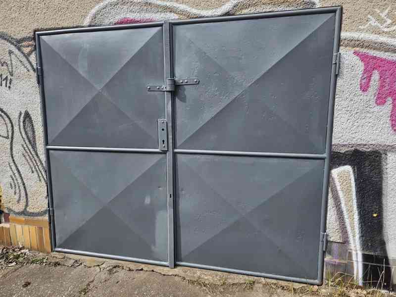 Zděná garáž  - foto 8