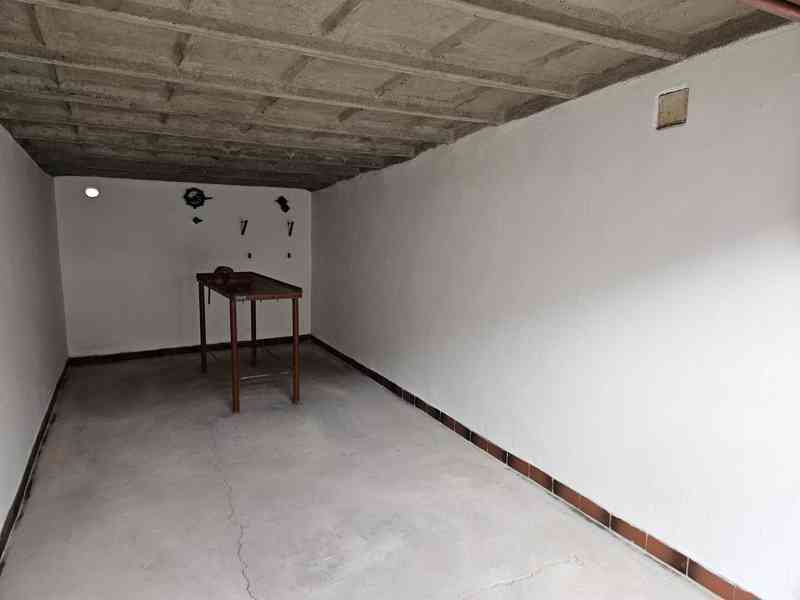 Zděná garáž  - foto 2