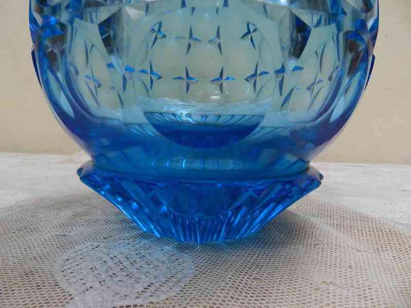 Luxusní stará masivní broušená Váza barva modrá Čechy - foto 7