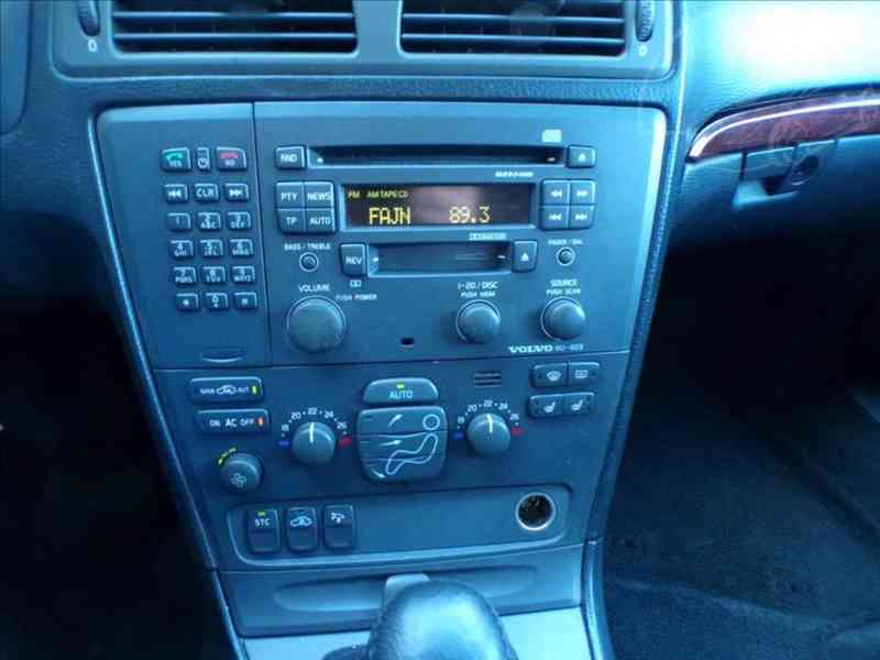 Volvo V70 2,5 TDI TAŽNÉ ZAŘÍZENÍ - foto 7