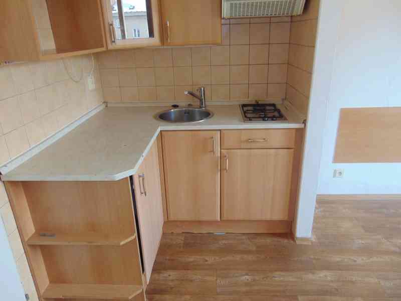 Pronájem byty 1+kk, 19 m² - Skuteč - foto 3