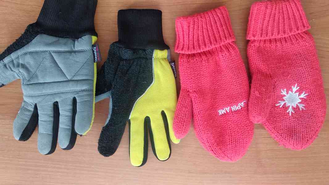 Zimní doplňky (rukavice, šála, čelenka) - foto 5
