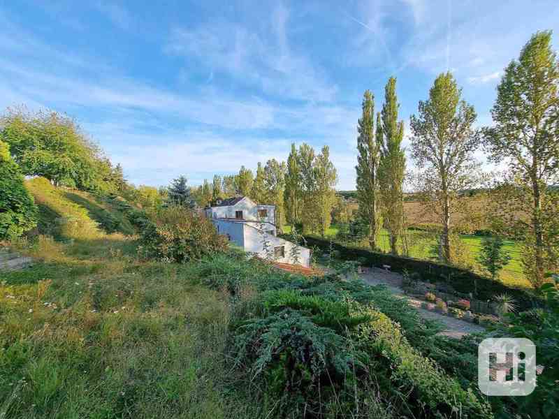 Rodinný dům s velkým pozemkem 1949 m2 v Plzni Újezdě - foto 27