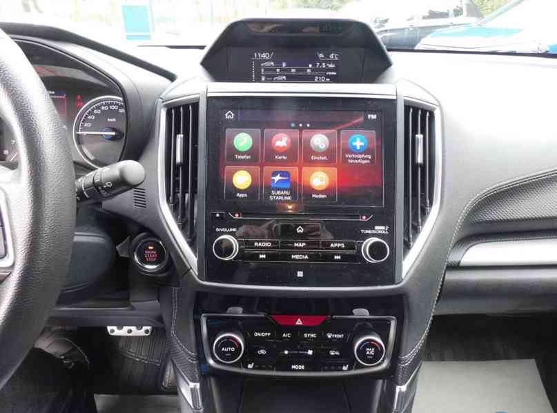 Subaru Forester 2,0i 4x4 Comfort benzín 110kw - foto 11