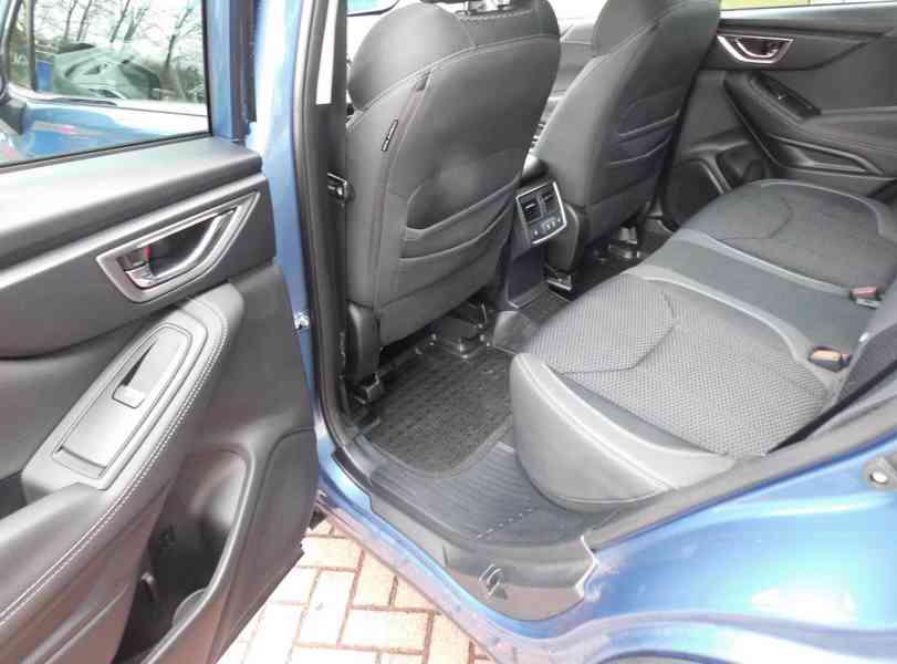 Subaru Forester 2,0i 4x4 Comfort benzín 110kw - foto 17