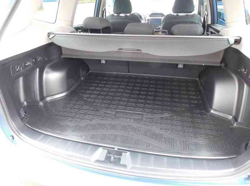 Subaru Forester 2,0i 4x4 Comfort benzín 110kw - foto 15
