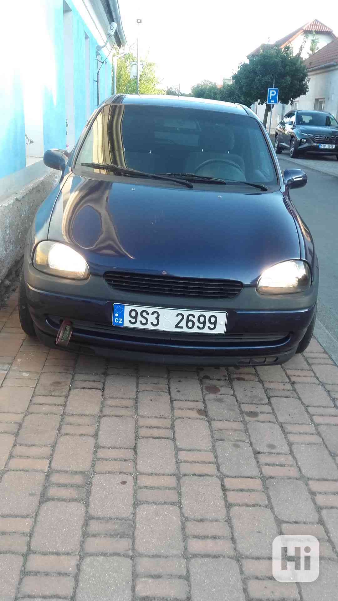 Prodám Opel Corsa 1.4/ 44 KW  R.V. 1996 - foto 1
