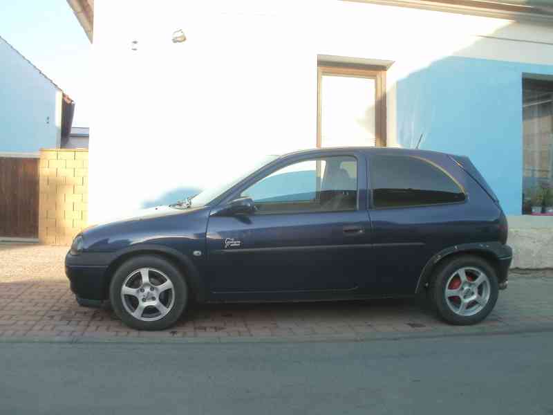 Prodám Opel Corsa 1.4/ 44 KW  R.V. 1996 - foto 7