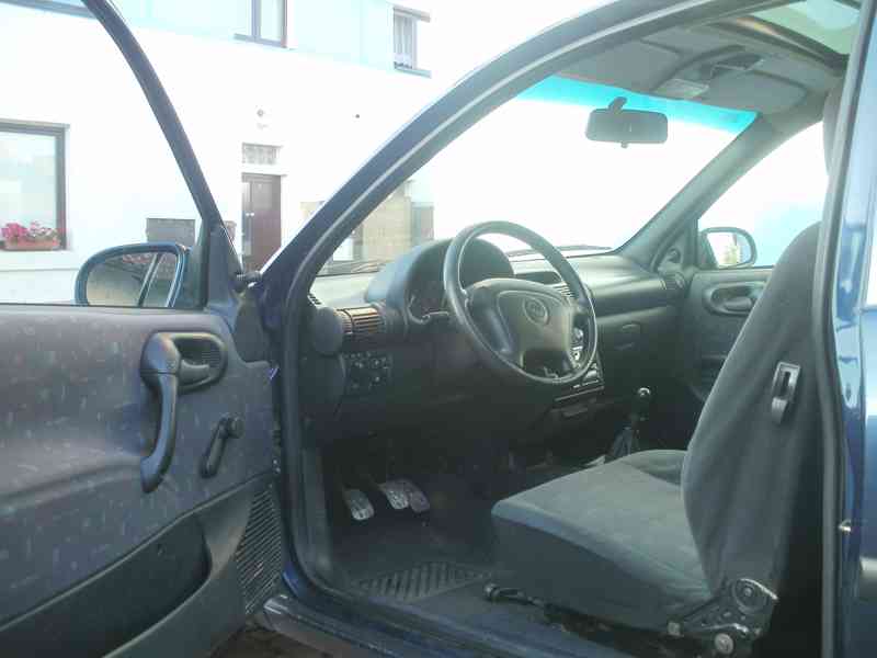 Prodám Opel Corsa 1.4/ 44 KW  R.V. 1996 - foto 8