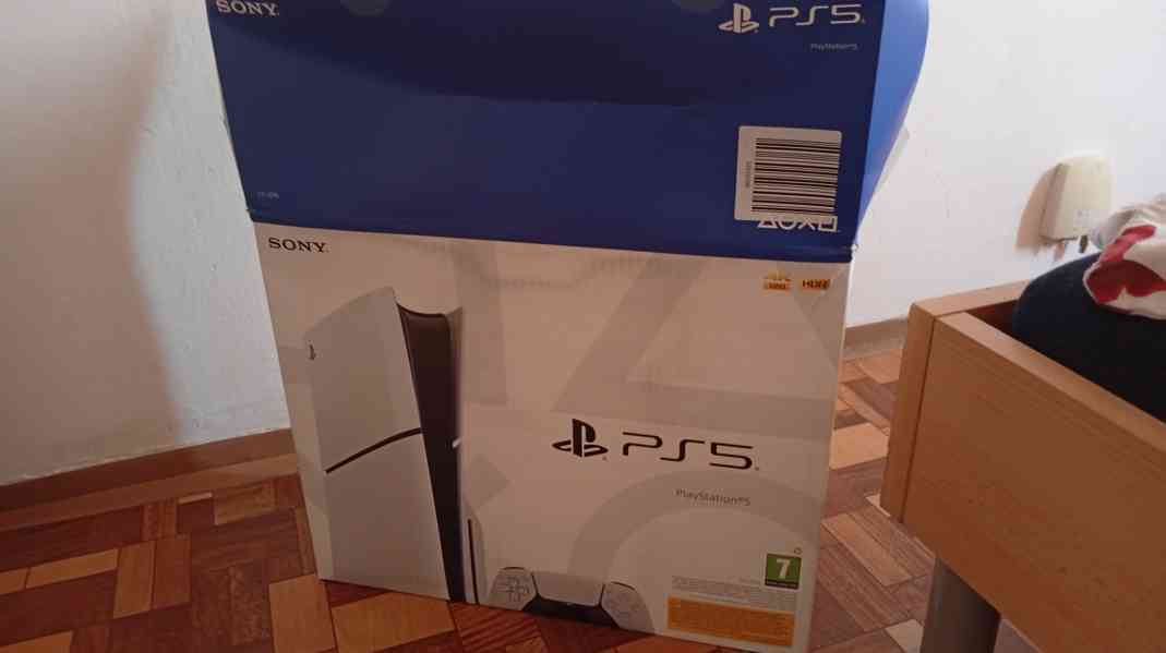 Playstation 5 Slim 1TB 2025 s ovládačem dualsense - foto 3