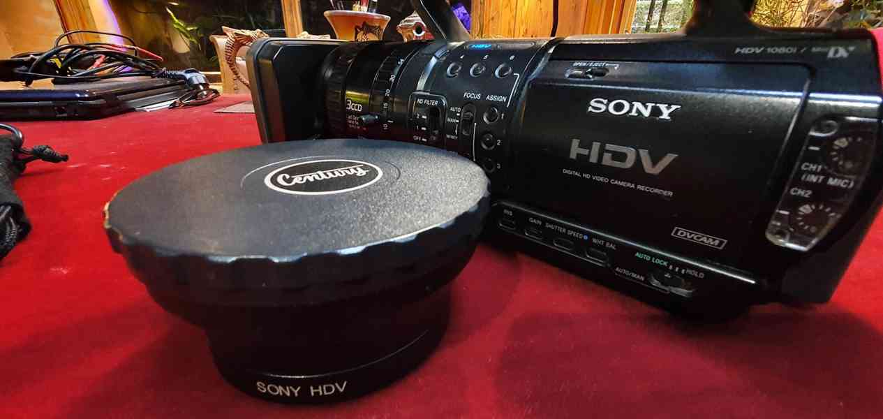 Sony profi - reportážní kamera HVR Z1  - foto 10