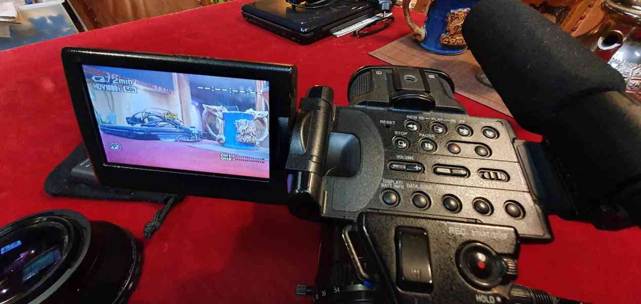Sony profi - reportážní kamera HVR Z1  - foto 4