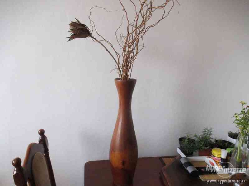 dřevěná váza - foto 1