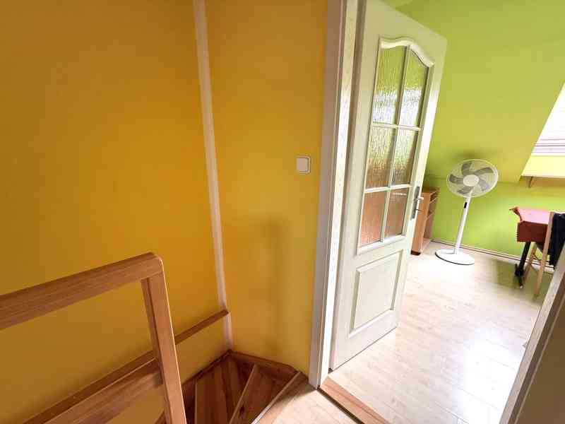 PRONÁJEM VYBAVENÉHO POKOJE V POPŮVKÁCH U BRNA - foto 9