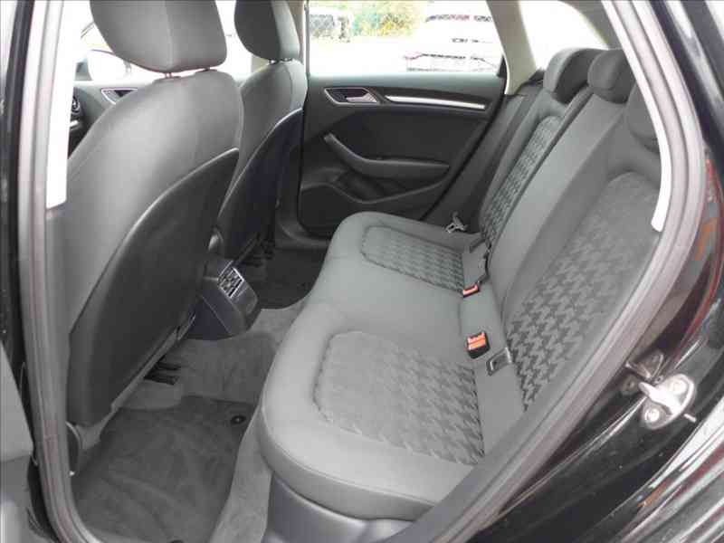 Audi A3 2,0 TDI 110KW, DIGI AC, 1.MAJ - foto 6