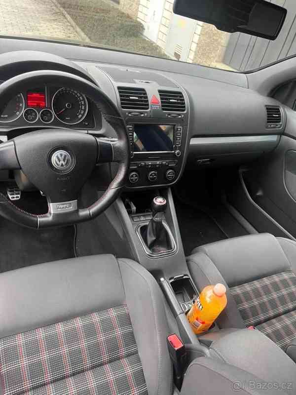 Volkswagen Golf GTI - foto 3