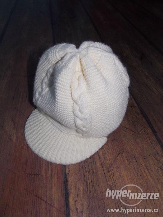 Nová dámská zimní čepice s kšiltem - foto 1
