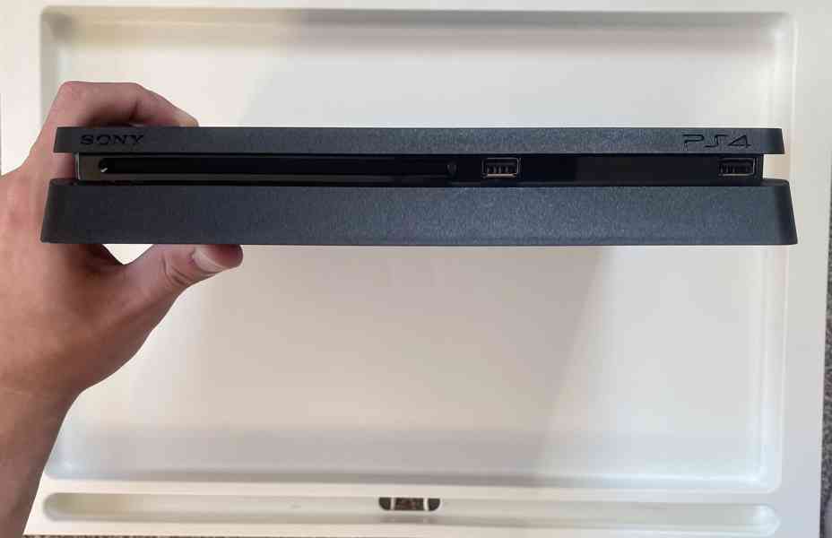 Playstation 4 Slim 500 GB - Perfektní stav - foto 3