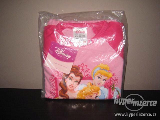 Disney pyžamko s Princeznami - foto 2