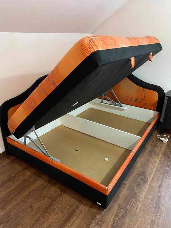 Prodám postel s úložným prostorem - foto 5