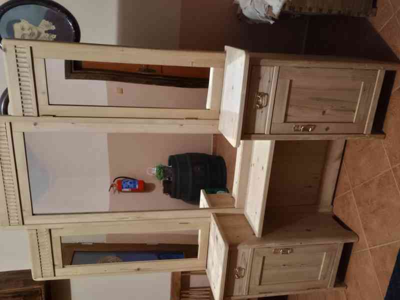 stará třídílná toaletka - foto 2