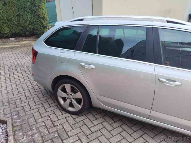 Škoda Octavia 2,0 3 tdi - foto 8
