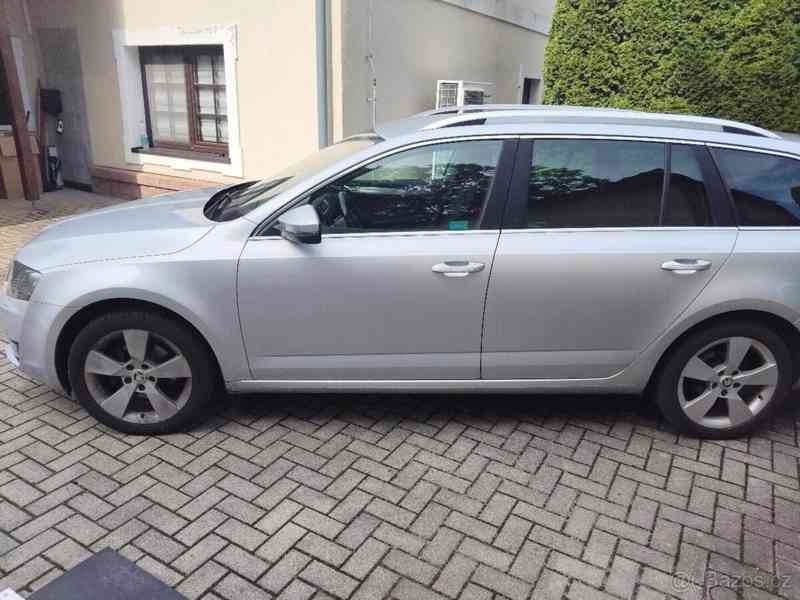 Škoda Octavia 2,0 3 tdi - foto 6