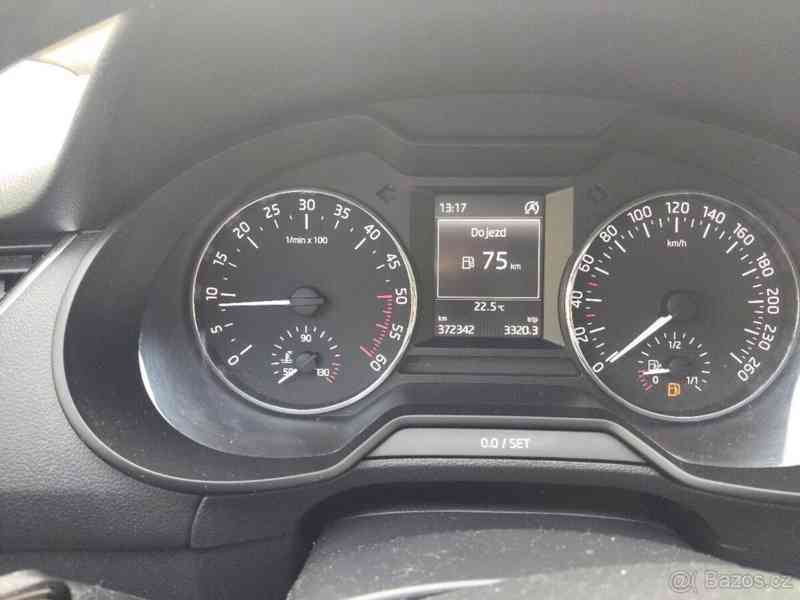 Škoda Octavia 2,0 3 tdi - foto 3