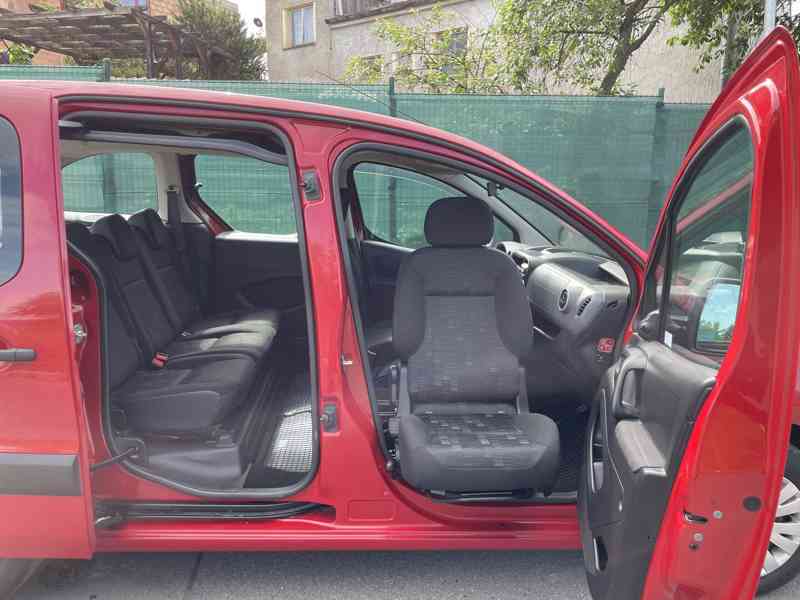 Citroën Berlingo upravený pro převoz vozíčkáře - foto 2