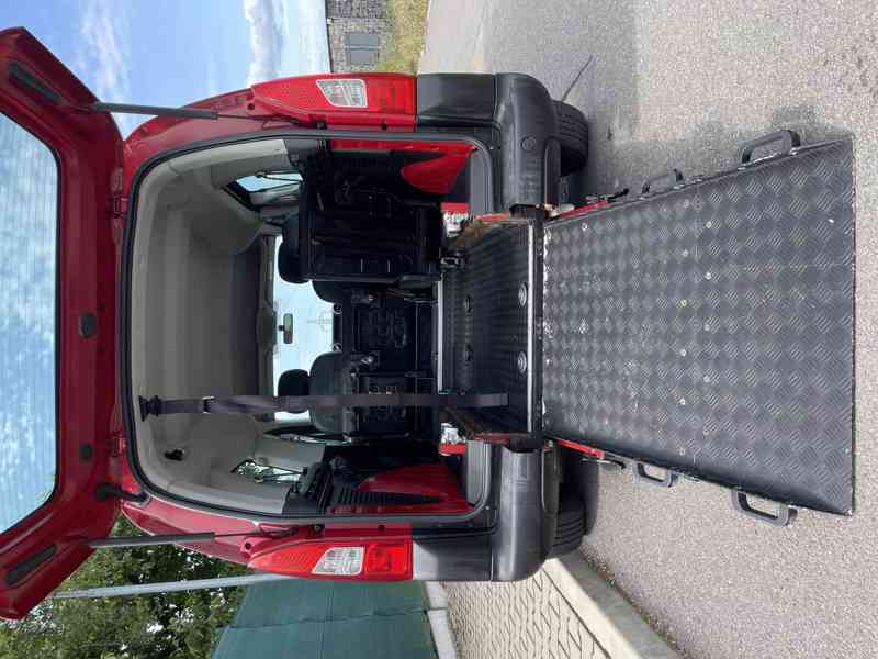Citroën Berlingo upravený pro převoz vozíčkáře - foto 5