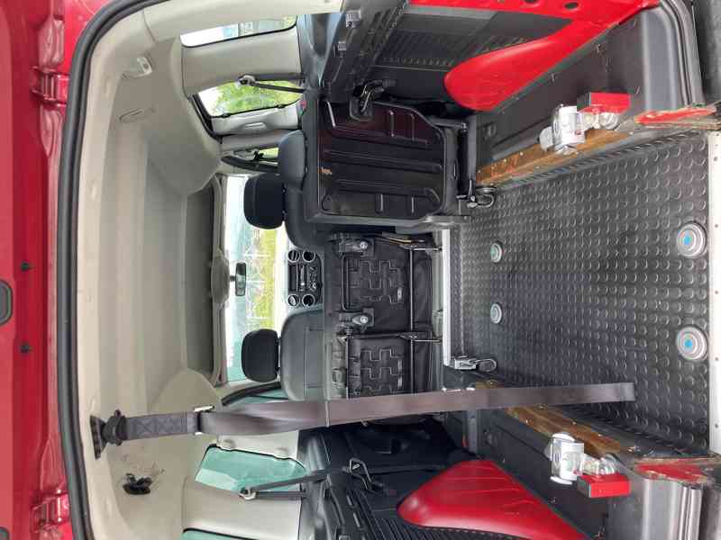 Citroën Berlingo upravený pro převoz vozíčkáře - foto 6