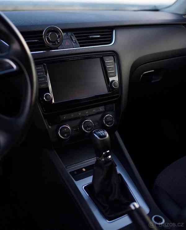 Škoda Octavia 1,6   3 TDI 77kW, kombi - foto 19