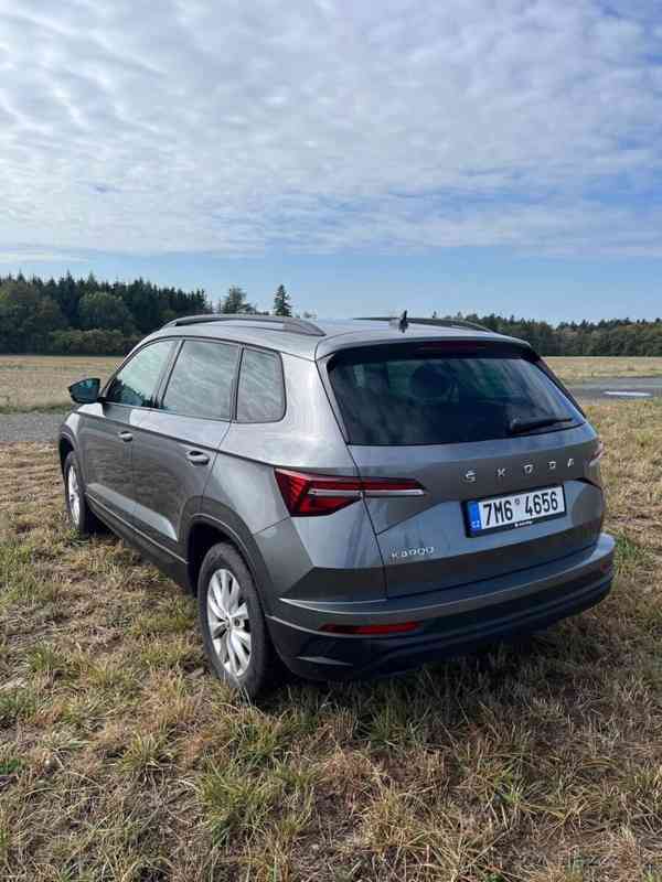 Škoda Karoq 1,5   TSI 2023, najeto 35000 km - foto 2