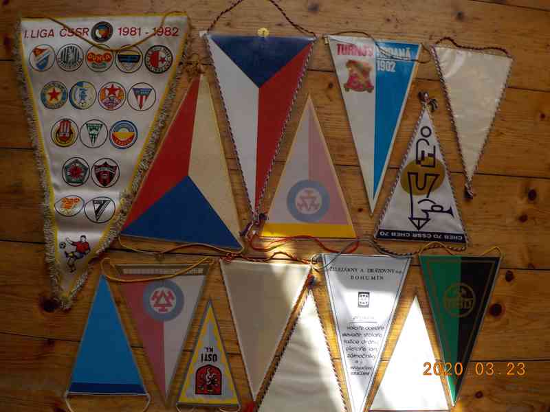 Fotbalové vlaječky a odznaky - foto 7