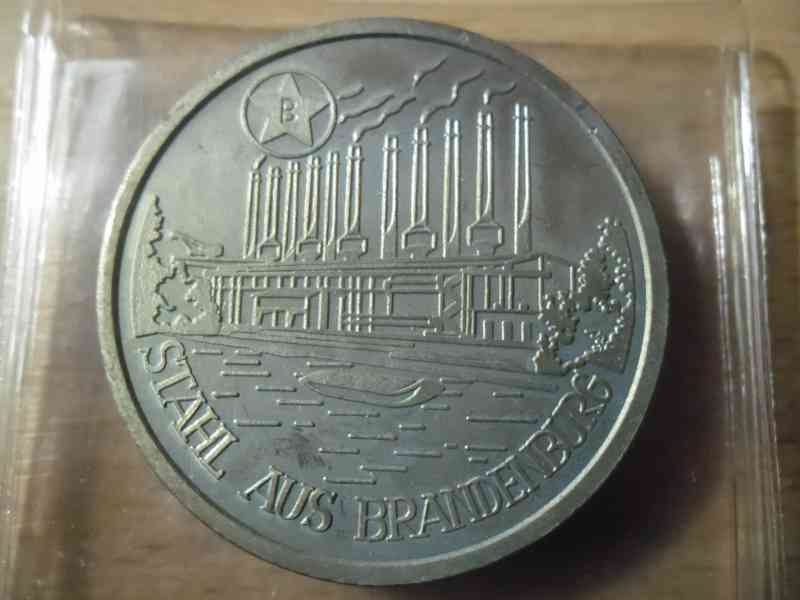 2 x medaile - Brandenburg - cena je dohromady - foto 5
