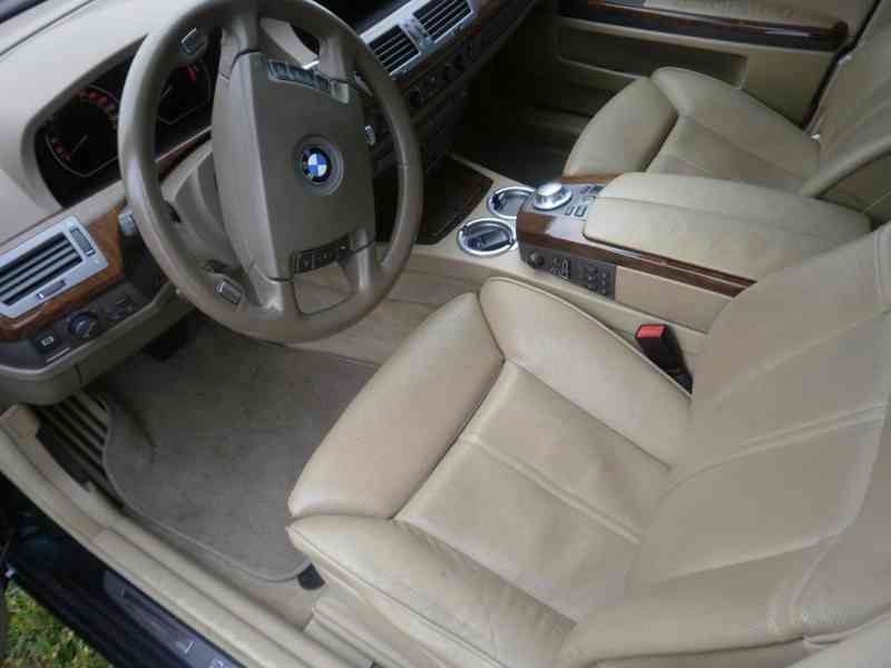 BMW  740D - foto 12