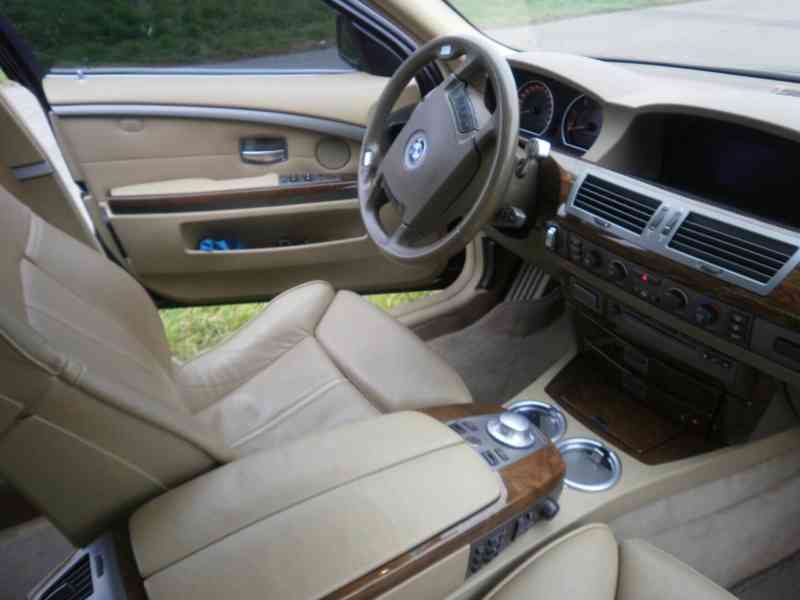 BMW  740D - foto 10