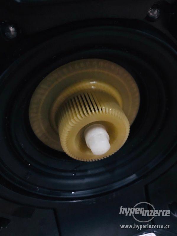 Rainbow vysavač E2B black - jako nový - foto 3