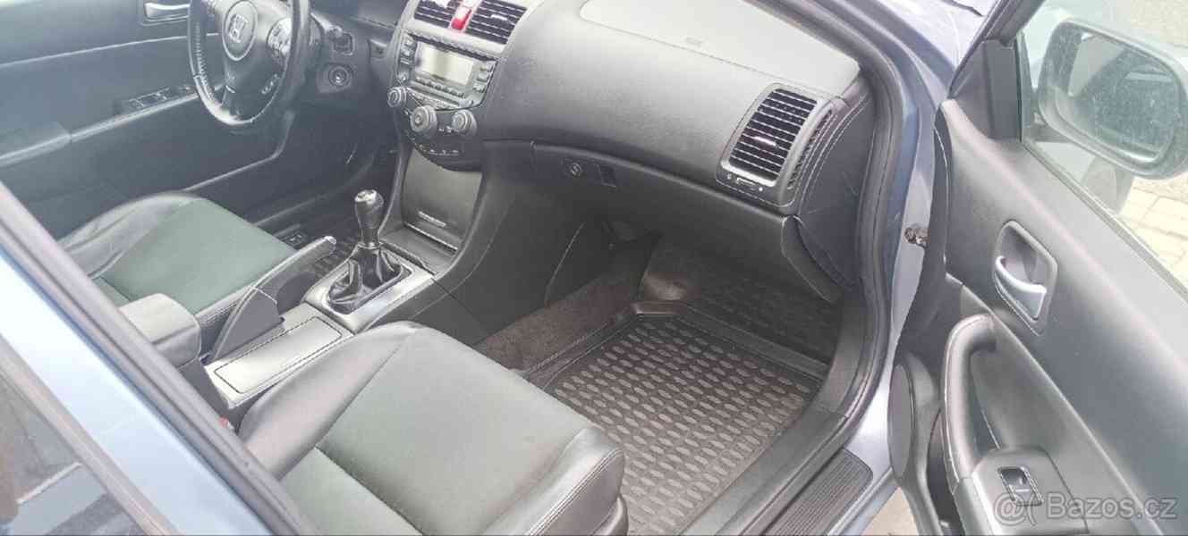 Honda Accord 2,2   Tourer 2007 Sport - foto 19