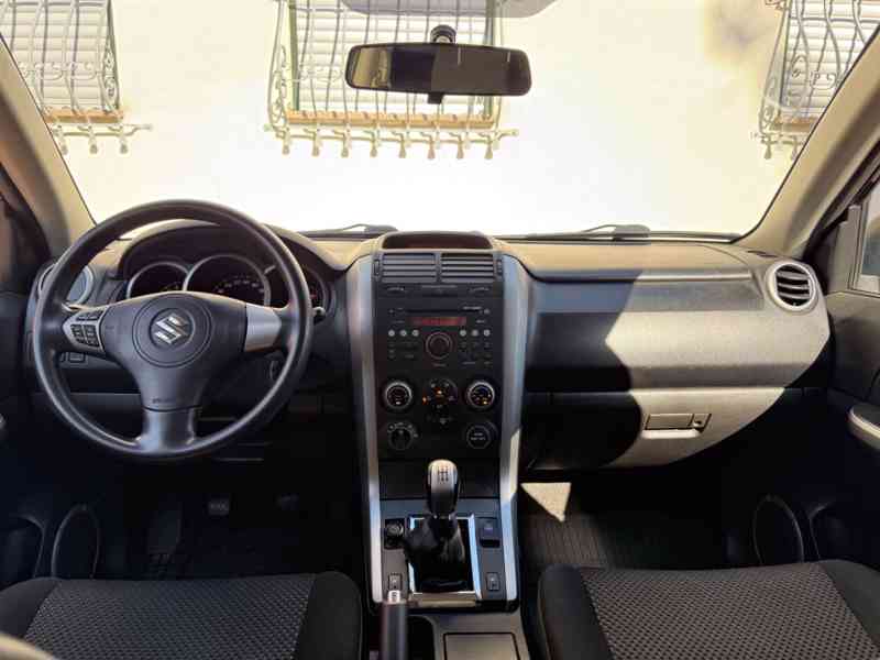 Suzuki Grand Vitara 2.0i Comfort benzín 103kw - foto 12
