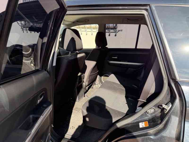 Suzuki Grand Vitara 2.0i Comfort benzín 103kw - foto 19