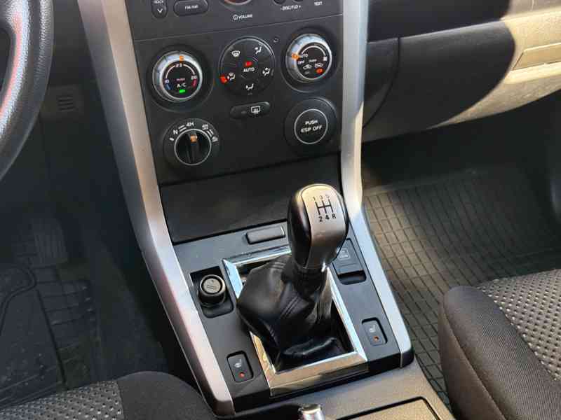 Suzuki Grand Vitara 2.0i Comfort benzín 103kw - foto 7
