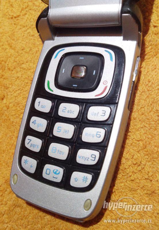 Výklopná Nokia 6103 - funkční s vadným displejem!!! - foto 11