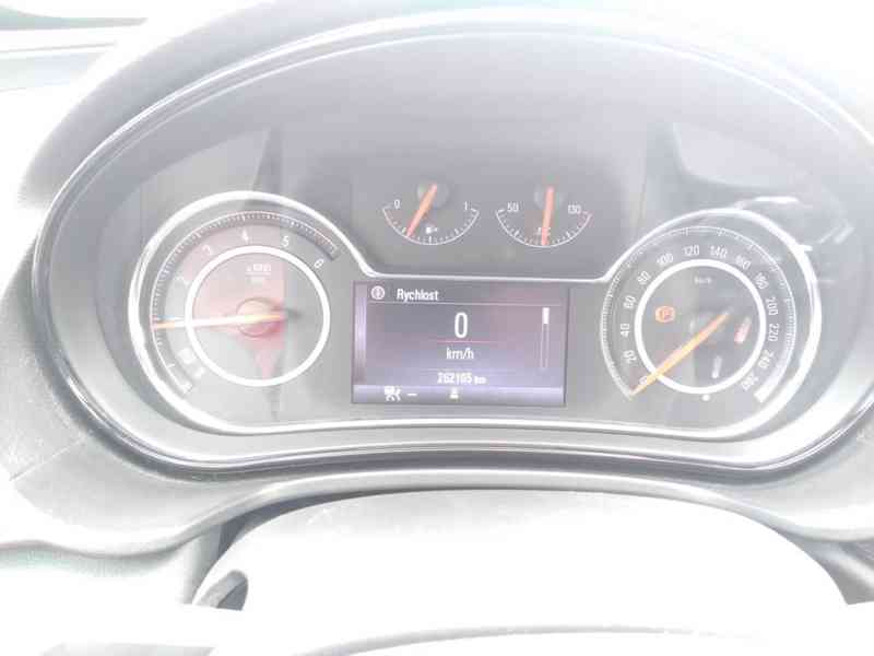 OPEL INSIGNIA 2.0 CDTI 125kW ČR,SERVISKA,NAVI - foto 29
